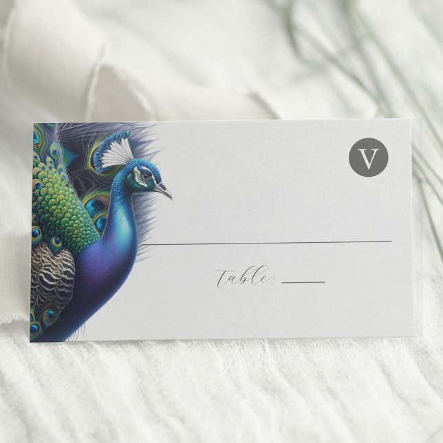 Hochzeitliche Platzkarte (Place cards watercolor peacock in shades of royal blue, green and purple Do Tell A Belle)