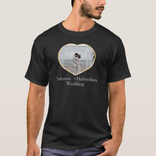 Hochzeitliches Foto Herzbrücke Familienname T-Shirt