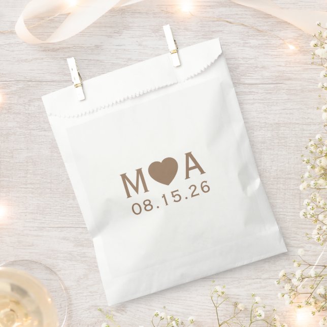 Hochzeitliches Monogramm-Liebe Herz Geschenktütchen (Ausgeschnitten)