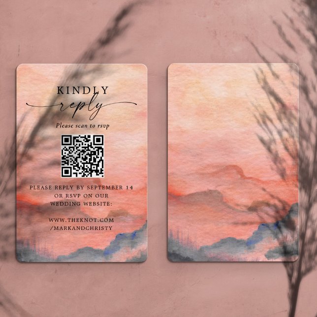 Hochzeits-Antwort-QR-Code Sunset Mountain Begleitkarte (Front and Back of RSVP QR Code enclosure card in a Mountain Sunset watercolor background.)