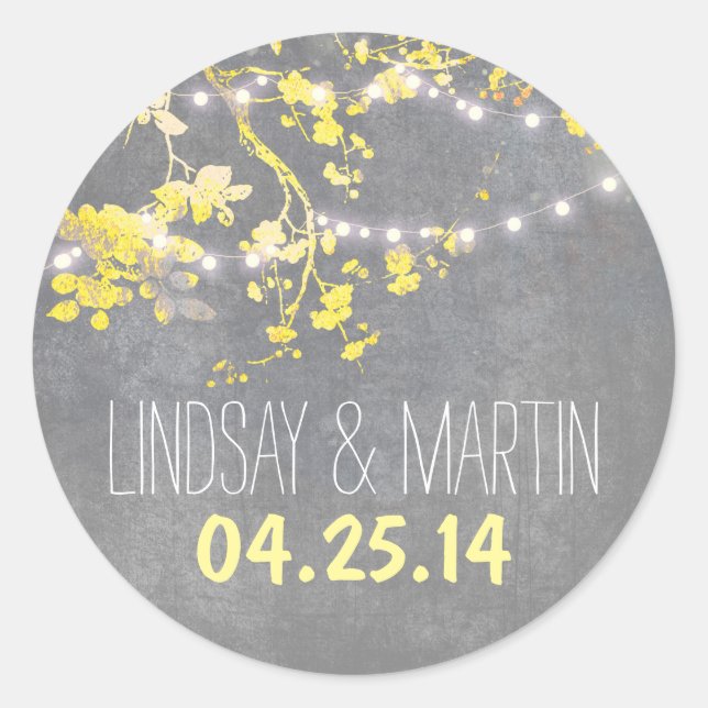 Hochzeitsaufkleber-Siegel mit Streichlampen Runder Aufkleber (Vorderseite)