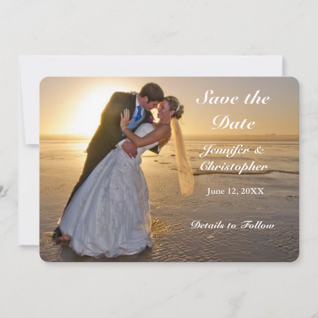 Hochzeitscouple auf Sunset Beach Save the Date Car (Vorderseite)