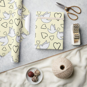 Hochzeitsdoven und Herz leicht gelb, nahtlos Geschenkpapier