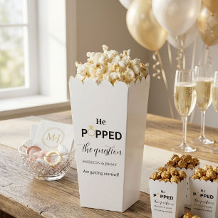 Hochzeitseinladungs-Geschenk, er hat um ihre Hand Geschenkschachtel