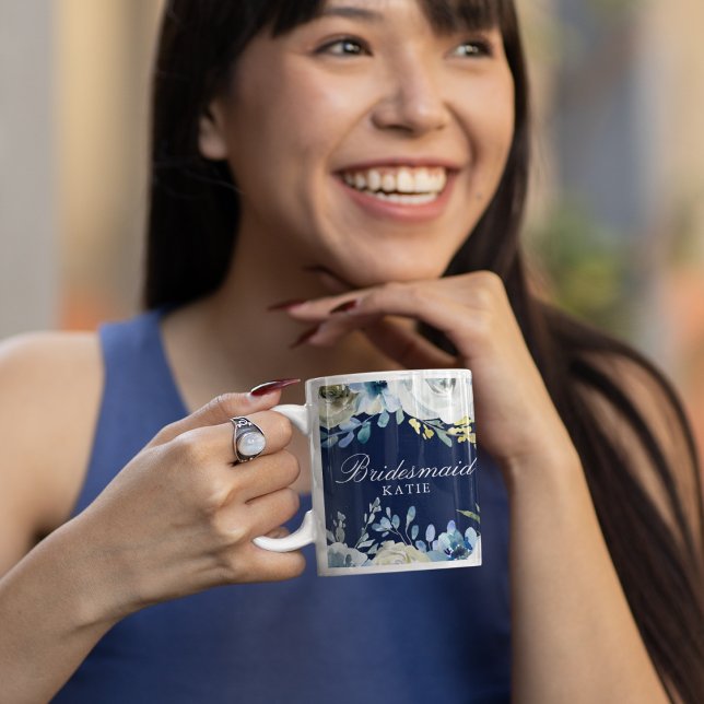 Hochzeitsfeier mit blauer Blüte Elegant Bridesmaid Kaffeetasse (Von Creator hochgeladen)