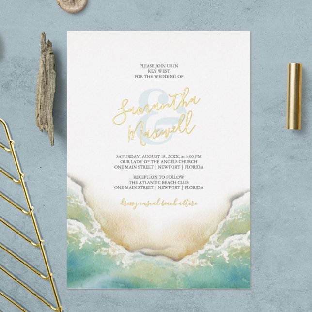 Hochzeitsfeier mit der blauen Wasserfarbe des trop Folieneinladung (Beach wedding invitations watercolor shoreline art by Victoria Grigaliunas of Do Tell A Belle)