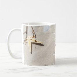 Hochzeitsfeiern am sommerlichen Strand mit tropisc Kaffeetasse