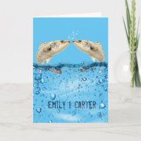 Hochzeitsfisch im Wasser mit Herzblasen