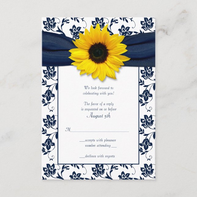 Hochzeitsflugkarte für Navy und White Floral Damas RSVP Karte (Vorderseite)