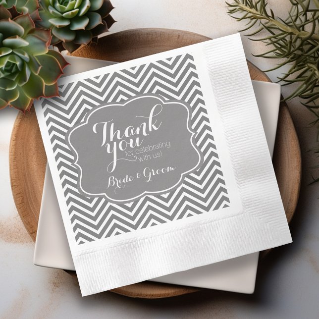 Hochzeitshöhe und Gräuel Danke, Gray Chevrons Serviette (Gray Chevron Personalized Wedding Napkins)