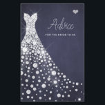 Hochzeitskleid elegante Brautparty-Tipp-Karte<br><div class="desc">Weiß glänzende Diamanten Hochzeitskleid auf einem dunkelblauen Chalkboard-Hintergrund um Mitternacht,  was eine einfache,  moderne und elegante Brautparty-Tipp-Karte macht.</div>