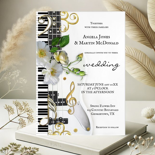 Hochzeitsmusik mit floraler Rose Einladung (Wedding invitation showing a modern elegant design with a guitar and piano keys with notes and roses)