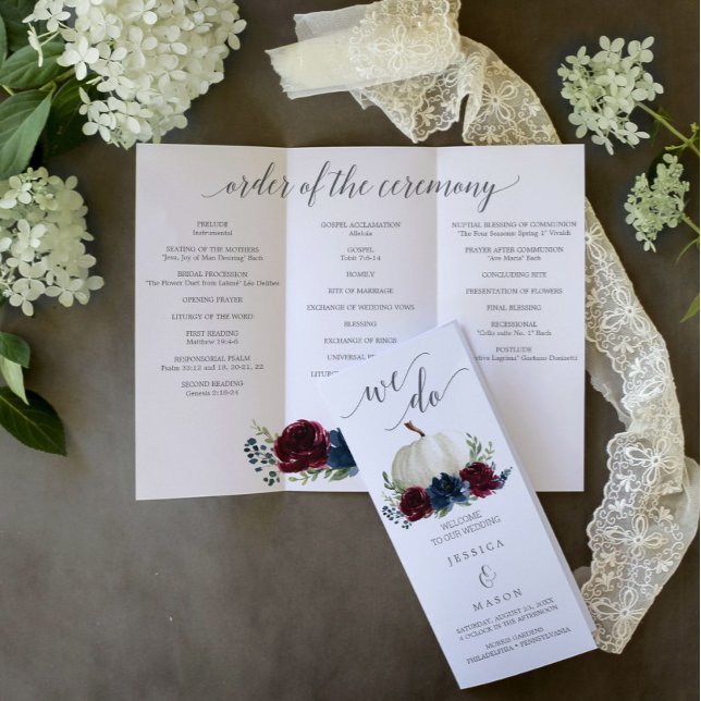 Hochzeitsprogramm der Burgundy Navy (Von Creator hochgeladen)