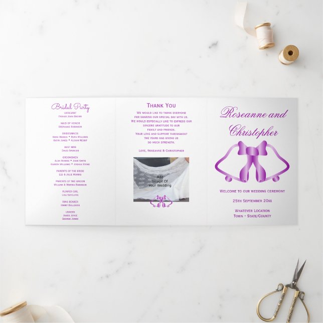 Hochzeitsprogramm Lila Glocken und Band Dreifach-gefaltete Programmkarte (Außenbereich)