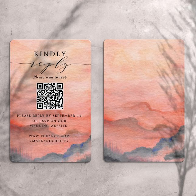 Hochzeitssonne für RSVP QR-Code Begleitkarte (Mountain rustic sunset wedding RSVP QR Code. Guest can scan the code and rsvp on your website.)