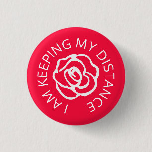 Hochzeitssozial distanzierende rote Rose Button