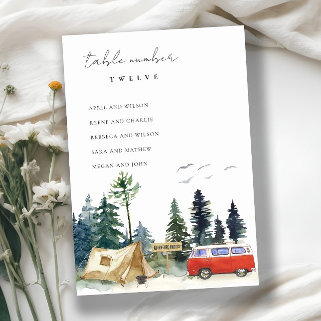 Hochzeitstabelle für rustikale Camping-Pinienwälde Tischnummer (Von Creator hochgeladen)