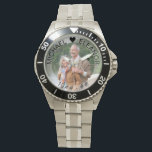 Hochzeitstag Foto-Uhr für jedes Jahr Armbanduhr<br><div class="desc">Personalisiertes Foto für Ihren Hochzeitstag (oder personalisieren Sie für alles, was Sie gewollt!). Die Vorlage ist für Sie Set, um Ihr eigenes Foto hinzuzufügen und Sie können auch den gesamten Text bearbeiten, wenn Sie möchten. Die Formulierung liegt auf einem halbtransparenten Grenzüberlagerungen über Ihrem Foto. Der Sample-Text lautet "NAME zu NAME...</div>