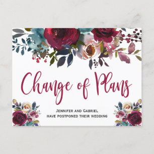 Hochzeitstermin verschoben Burgundy Navy Floral Ankündigungspostkarte