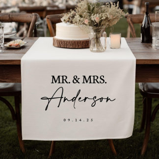 Hochzeitstischläufer, Personalisiertes Namensschil Kurzer Tischläufer