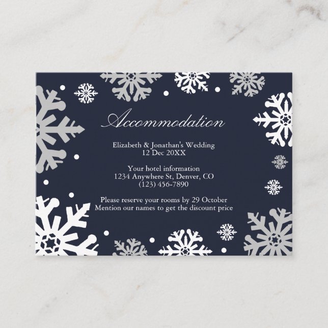 Hochzeitsunterkunft in Navy Blue Snowflakes Begleitkarte (Vorderseite)