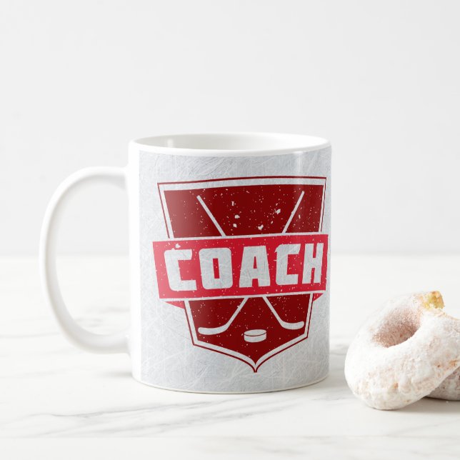 Hockey Coach Retro Style Shield Cup Tasse (Mit Donut)