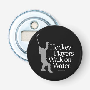 Hockey-Spieler-Weg auf Wasser Flaschenöffner