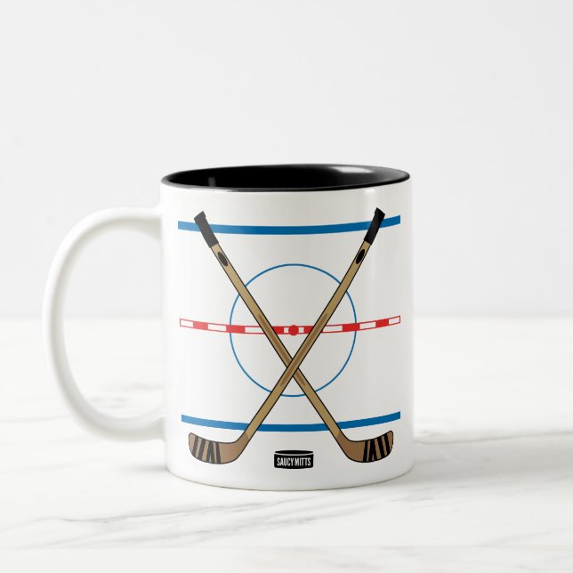 Hockey-Sticks und Center Ice Hockey Team Zweifarbige Tasse (Links)