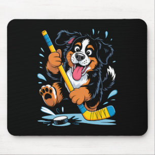 Hockey Welpe Berner Sennenhund Eisbahn Spaß  Mousepad