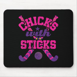 Hockeyspielerin mit Stöcken Hühner Mousepad