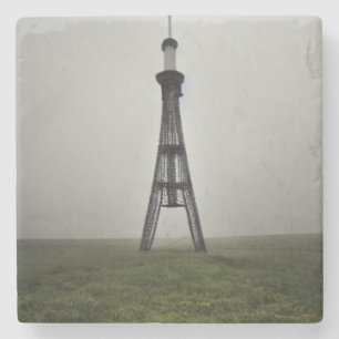 Hoher Antennenturm in Gloomy Haze Steinuntersetzer