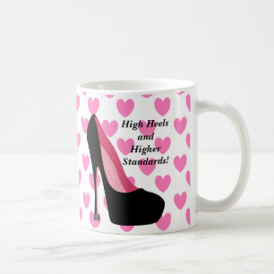 Hoher Heels und höhere Standard-Tasse Kaffeetasse