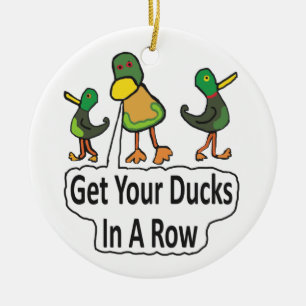 Holen Sie Ihre Enten in eine Reihe Keramik Ornament