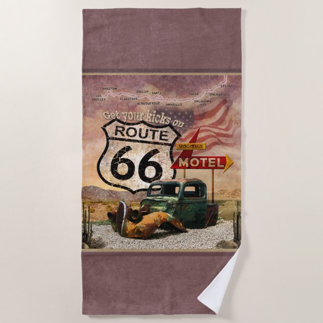 Holen Sie sich Ihre Kicks auf Route 66 Strandtuch (Vorderseite)