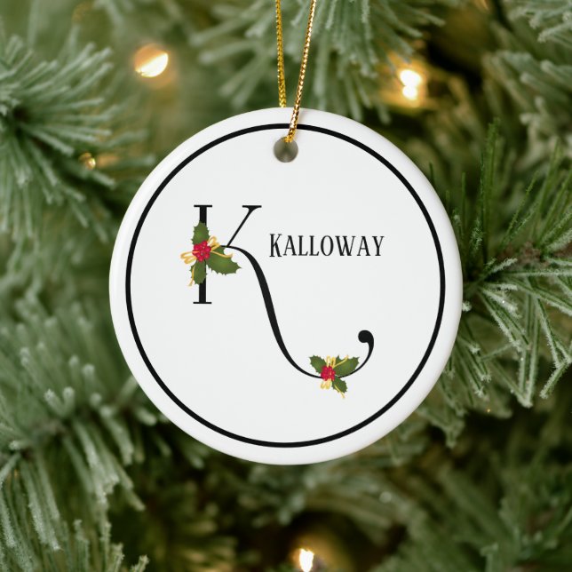 Holiday Monogram Letter K Personalized Keramik Ornament (Baum)