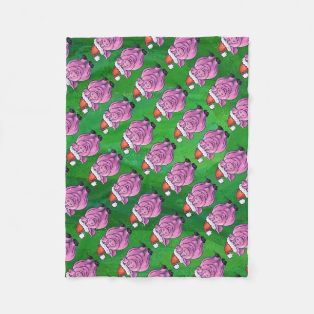 Holiday Pig in Weihnachtsmannmütze Pattern auf Grü Fleecedecke (Vorderseite)