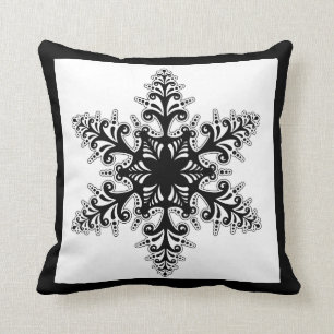 Holiday Pillow-Black & White Snowflake Kissen