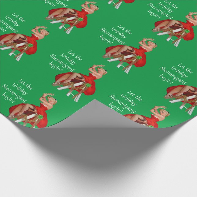 Holiday Shenanigans Retro Pinup Weihnachten Geschenkpapier (Ecke)
