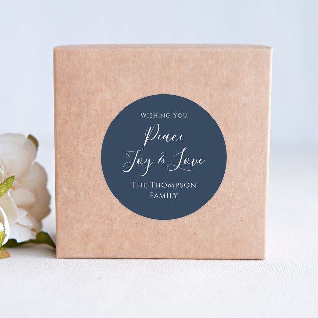 Holiday Simple Peace Joy Liebe Calligraphy Script Runder Aufkleber (Simple Holiday Peace, Joy, and Love custom personalized gift label stickers.)