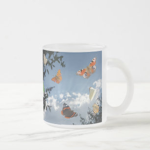 Holländische Schmetterlinge Mattierte Tasse aus Gl