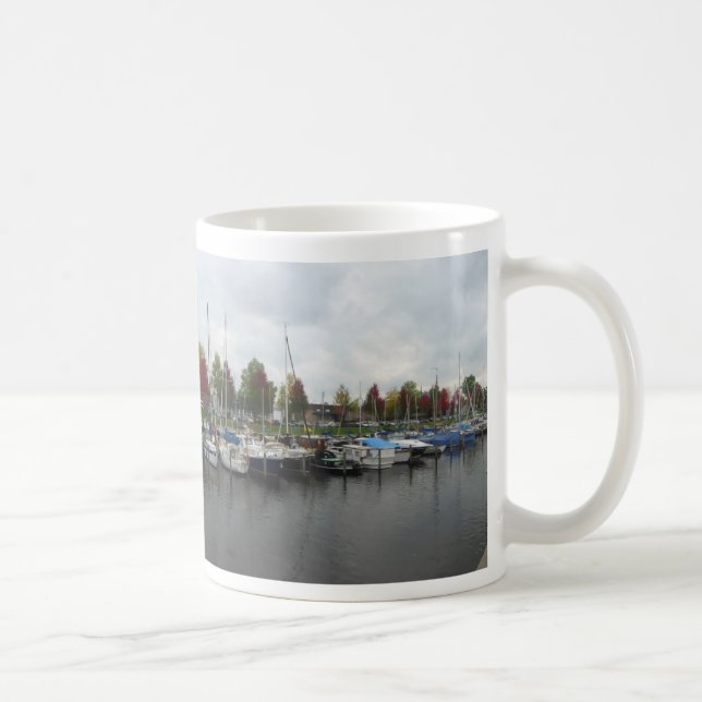 Holländischer Hafen mit grünen und roten Bäumen Pa Tasse (Rechts)
