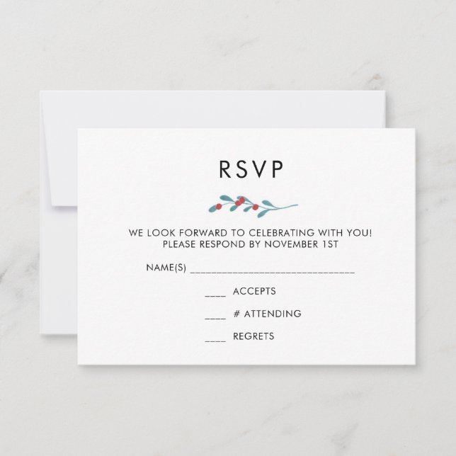 Holly and Berries Winter Wedding RSVP Card Einladung (Vorderseite)