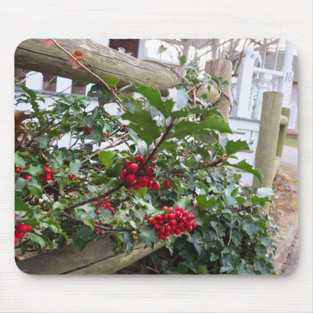 Holly Berries and Fence - Martha's Vineyard Mousepad (Vorne)