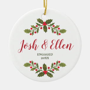 Holly Berries Greenery Personalisierte Verlobung Keramik Ornament