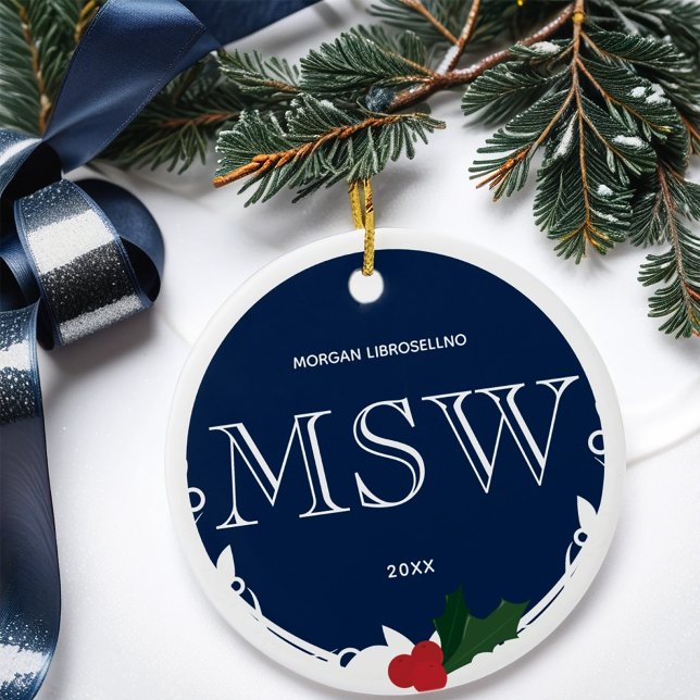 Holly Berry Blue White MSW Abschluss Name Jahr Keramik Ornament (Get this MSW graduation ornament for the holidays.)