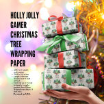 Holly Jolly Gamer Christmas Tree Geschenkpapier<br><div class="desc">Erleben Sie Ihr Geschenkspiel in dieser Urlaubssaison mit unserem maßgeschneiderten Holly Jolly Gamer Christmas Tree Wrapping Paper! Dieses aus hochwertigem 60lb-Papier gefertigte Papier aus Textilien bietet eine weichere Oberfläche mit einer matten Oberfläche, die sich ideal für die Darstellung lebendiger Farbkontraste eignet. Mit dem farbenfrohen Druck von der Kante bis zum...</div>