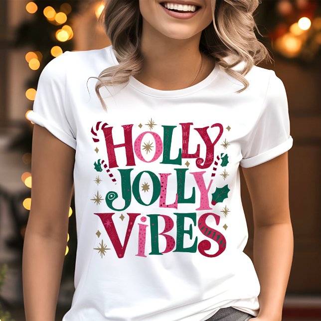 Holly Jolly Vibes Christmas Retro Tri-Blend Shirt (Von Creator hochgeladen)