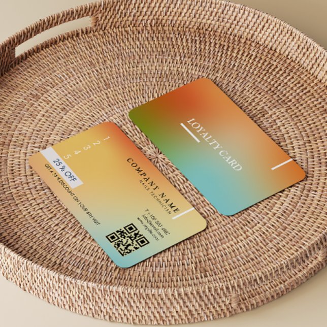 Holografischer Gradient Modern QR Code Treuekarte (Esthetician Holographic Gradient Modern Qr Code Loyalty Card)