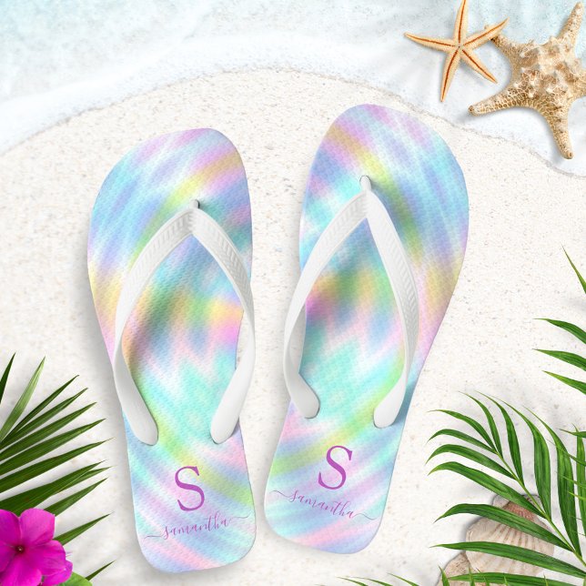 Holographic Pastel Rainbow Mit Monogramm Summer Flip Flops (Von Creator hochgeladen)