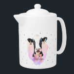 Holstein Cow Hübsch Farm Animal Monogram Muster<br><div class="desc">Eine hübsche und lebendige Monogramm Teekanne für Ihren Lieblingstier oder Bauer in der Milchwirtschaft. Diese hochwertige Teekanne ist mit einer Holstein-Kuh auf einem weichen rosa Aquarellboden versehen. Personalisieren Sie den Namen und initiale und es macht ein großartiges für sich selbst oder einen guten Freund.</div>